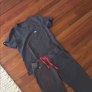 Women’s FIGS Scrub Set in Dark Grey